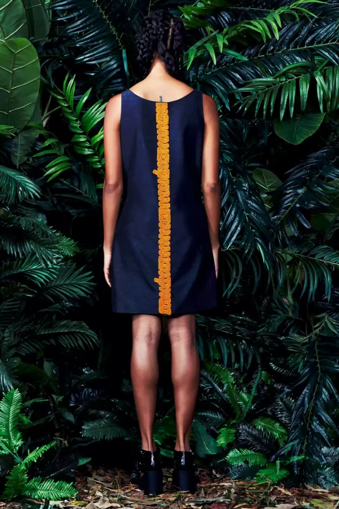 look1 masai tribe print dress embroidery back