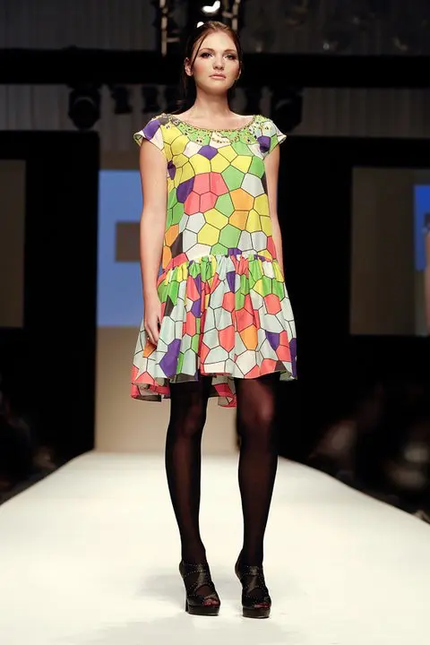 4.Stain glass texture print dress